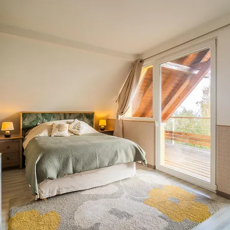 Castle View Terrace - Swimming Pool - Air Conditioning