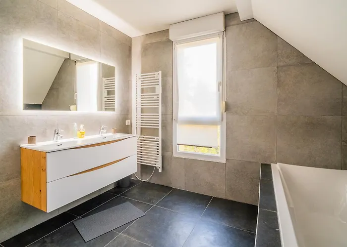 Villa Castle View Terrace - Swimming Pool - Air Conditioning *